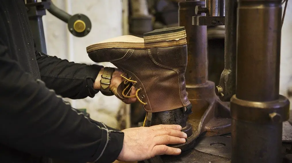 work boots manufactured process